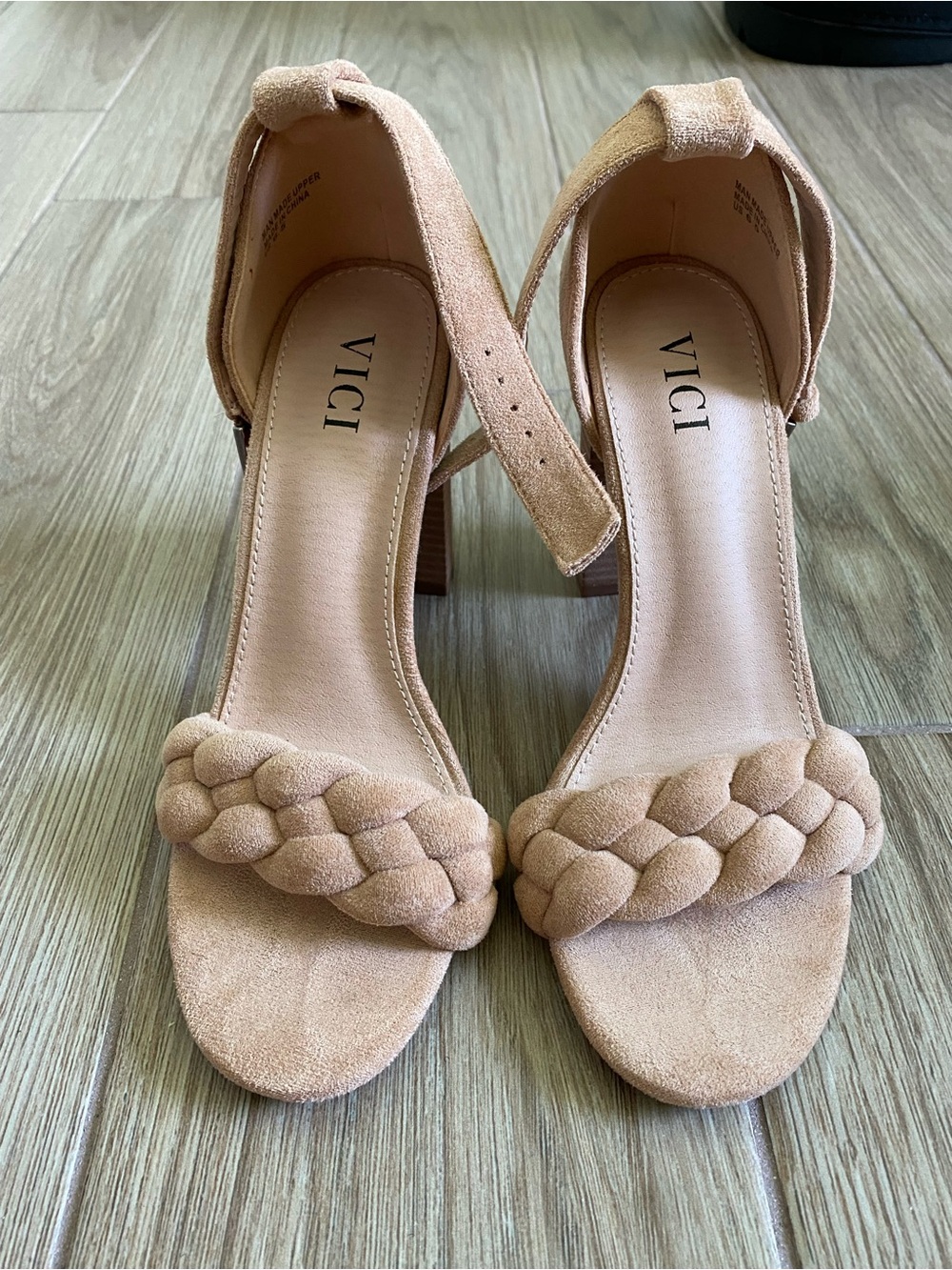Vici heeled sandal